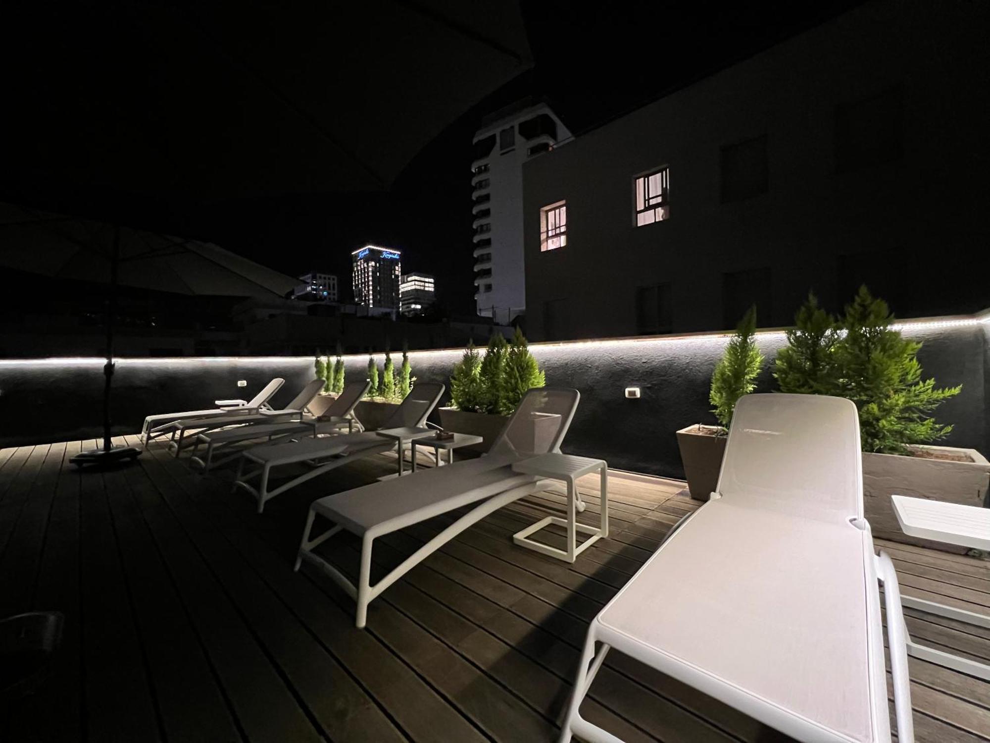 Beer Garden Hotel Tel Aviv Exteriör bild