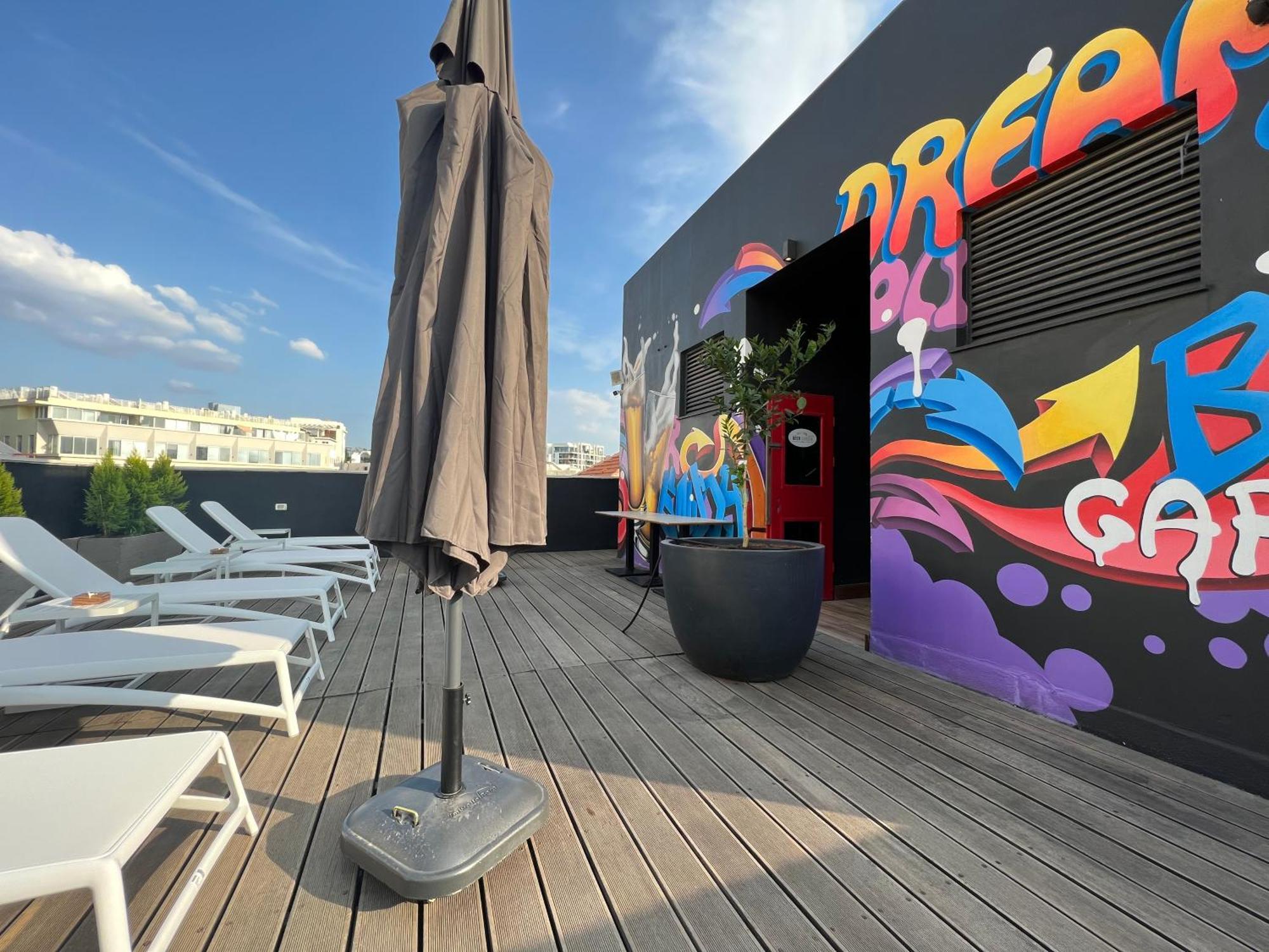 Beer Garden Hotel Tel Aviv Exteriör bild